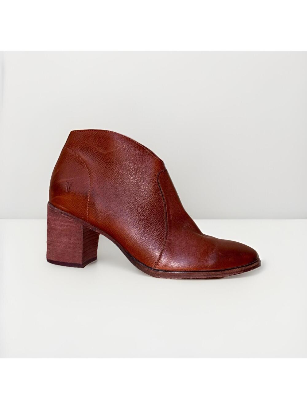 Frye Nora Zip Short Bootie Red Clay Leather Women’s Size 9 B Ankle Boot